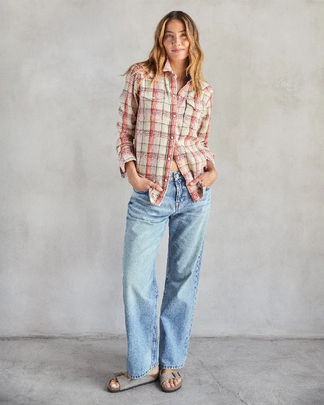 Women's Blouse with Narrow CollarWomen's Westerly Blanket Shirt