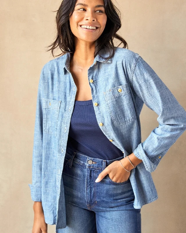 Women's Blouse with Sweetheart CollarWomen's Chambray Utility Shirt