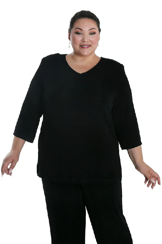 Women's Capri PantsVikki Vi Classic Black V-Neck 3/4 Sleeve Tunic