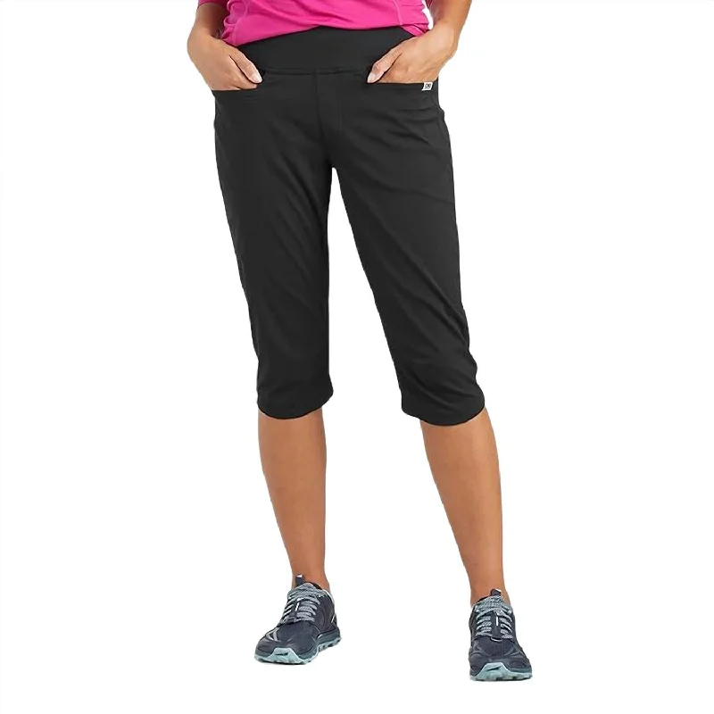 Women's Jodhpurs with Mandarin CollarWomen's Zendo Capris In Black